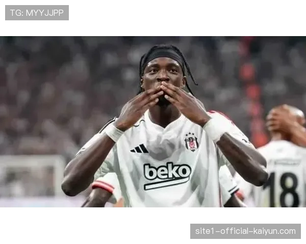 阿斯顿维拉主场一比一战平利兹联 亚伯拉罕第八十八分钟救主